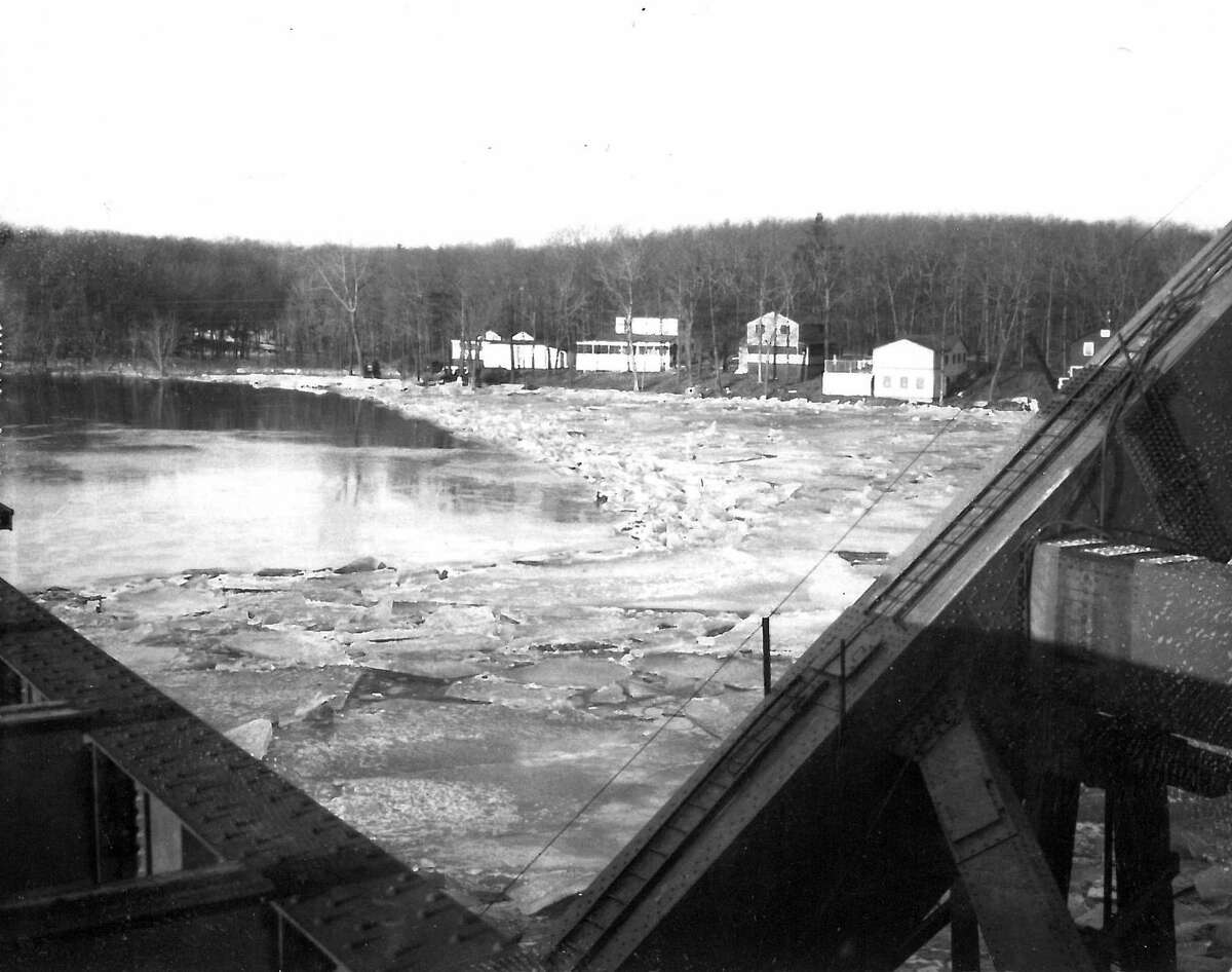 Construction of the Twin Bridges