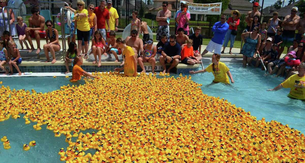 rubber-ducks-set-to-race-in-annual-charity-event-for-crisis-assistance