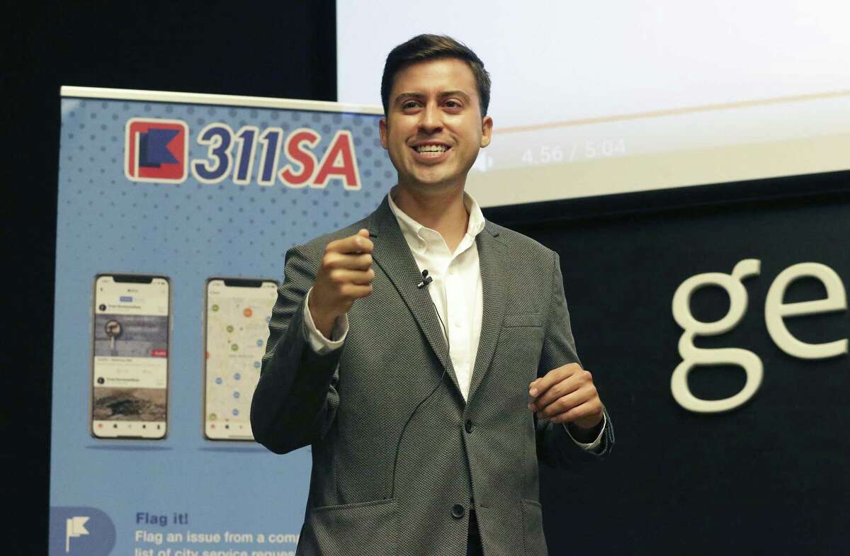 Cityflag founder and CEO Beto Altamirano talks at the launch party for the 311SA mobile app designed by Cityflag on August 15, 2018.
