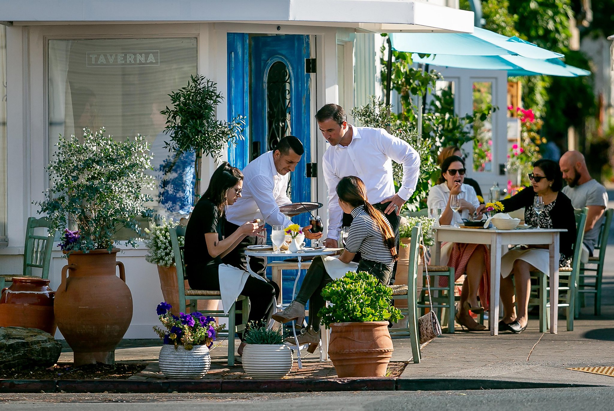 Taverna brings warmth of Greek isles to downtown Palo Alto