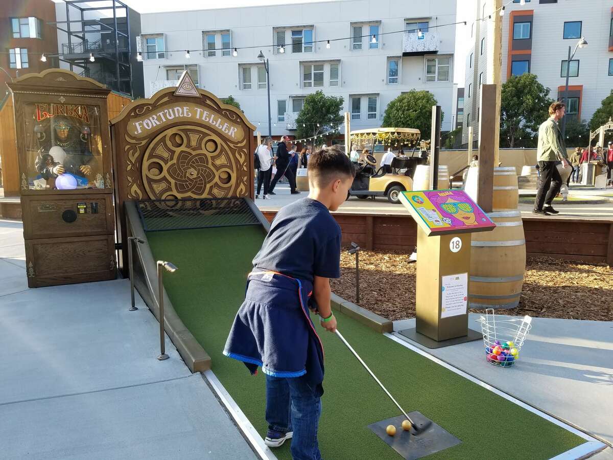 With a mini golf course, food trucks, a beer garden and tents for escaping the foggy chill, Parklab Gardens and Stagecoach Greens is a new gathering spot in San Francisco's Mission Bay neighborhood.