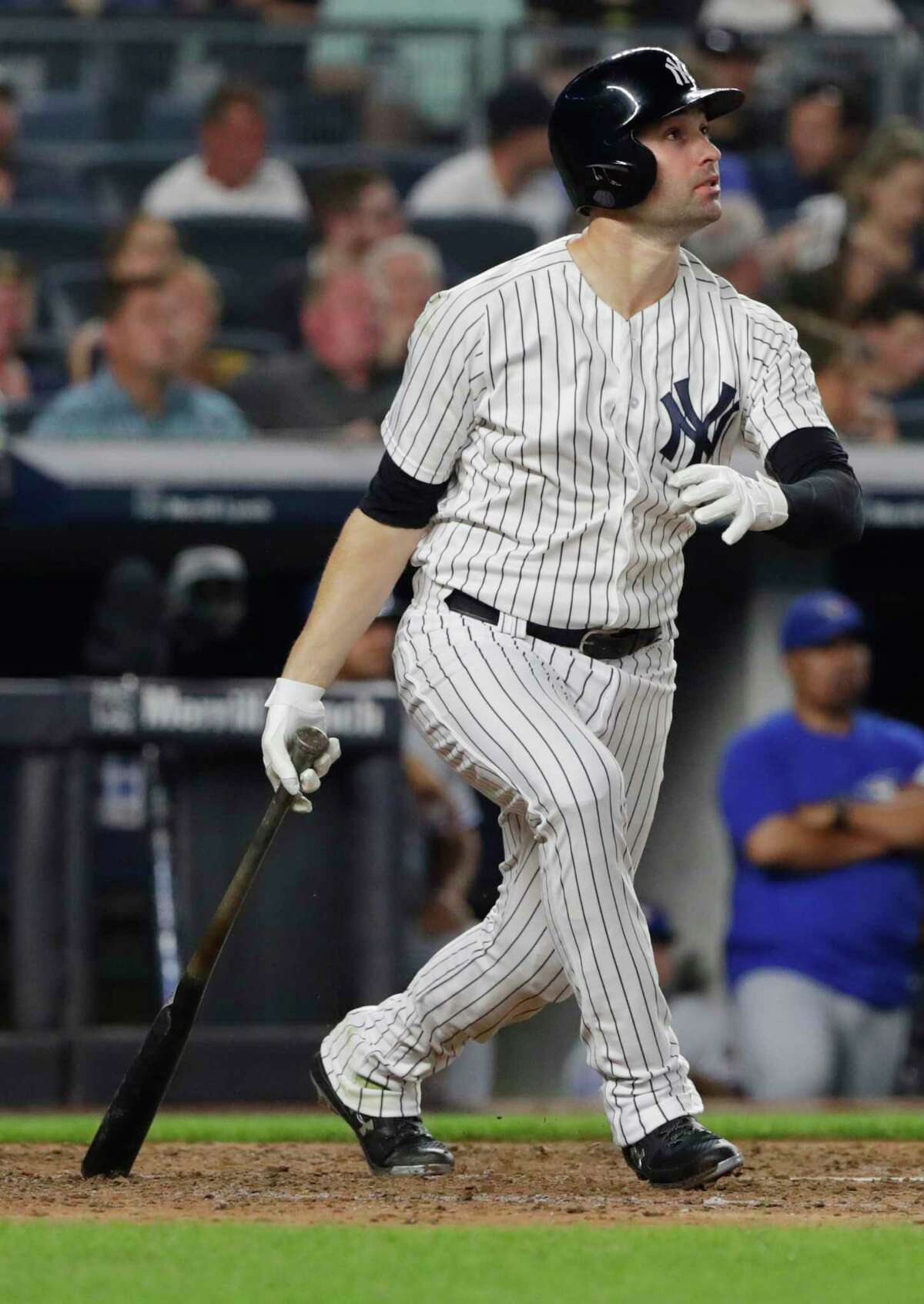 Yankees Blast Their Way Out of an Early Hole and Advance to