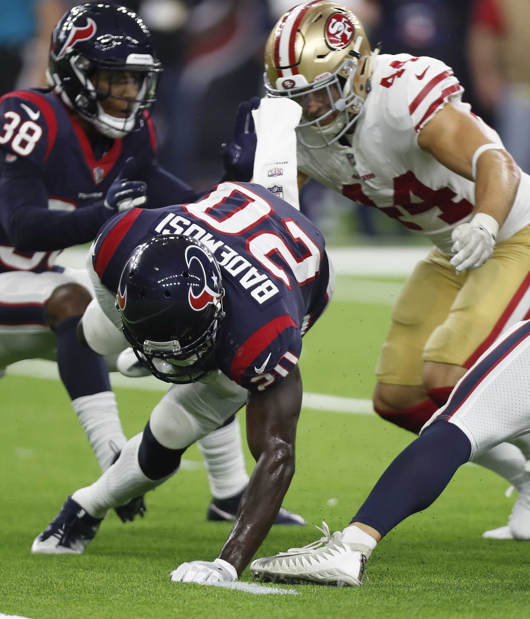 NFL: Watson looks sharp in Texans' win over 49ers