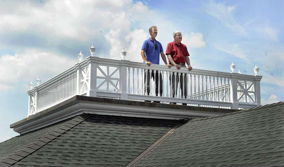 Ridgefield Town Hall gets its widow’s walk back