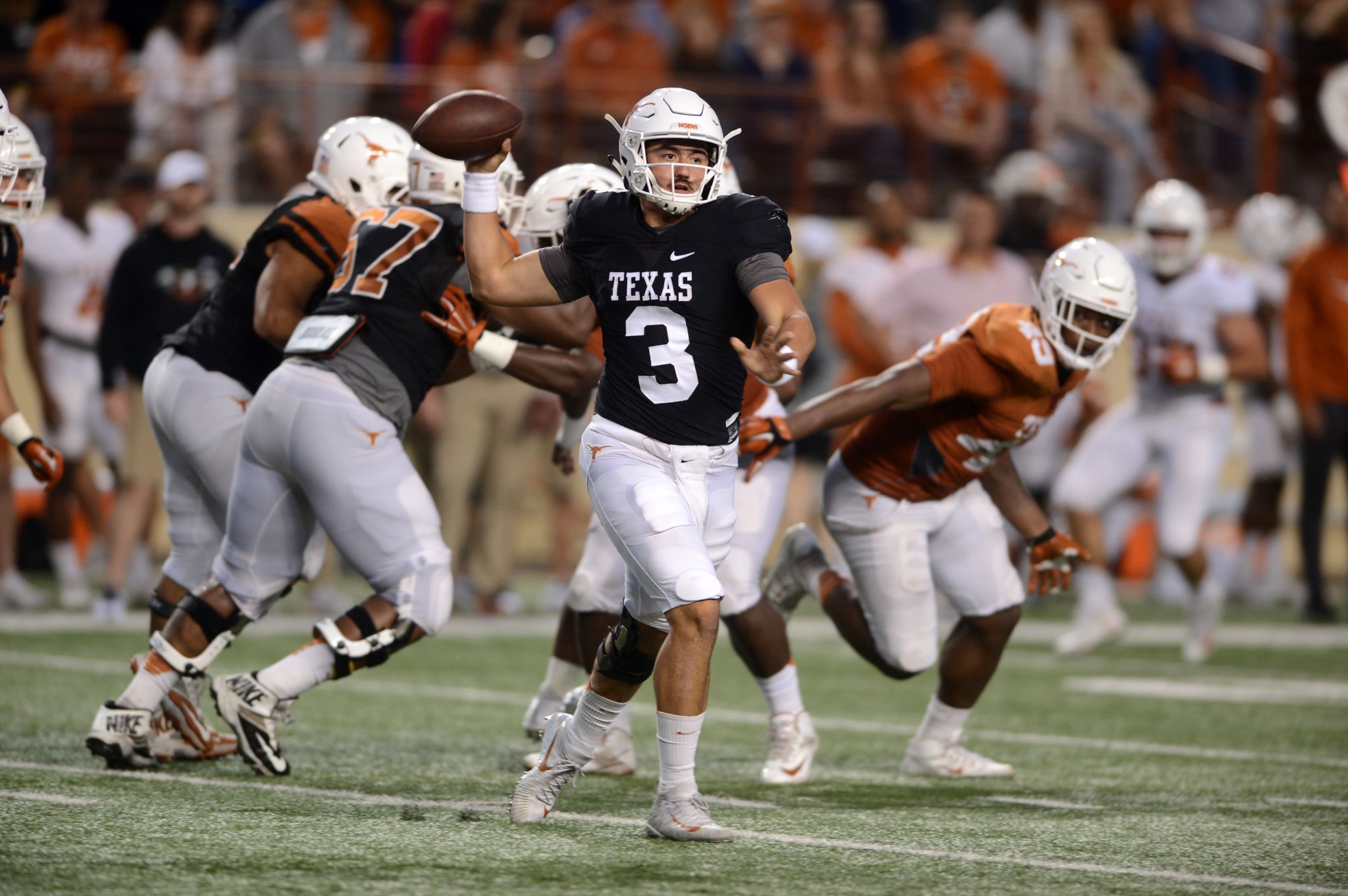 Report: Texas quarterbacks Shane Buechele and Cameron Rising plan to  transfer