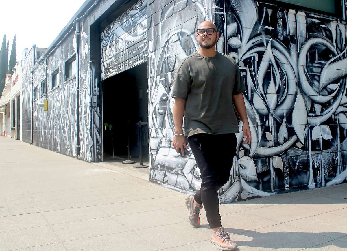 Artist David Garibaldi paints a lively picture of Sacramento