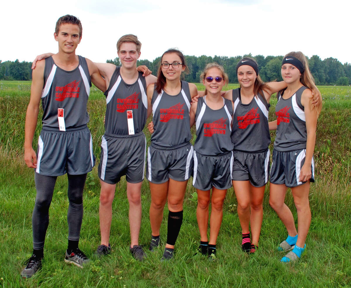 Members of the Owendale-Gagetown cross country team are (from left) Clay Evans, Andrew Roemer, Carley Haldane, Libby Ondrajka, Madelyn Haldane and Katriana Curtoys. (Julie Warack/For the Tribune)