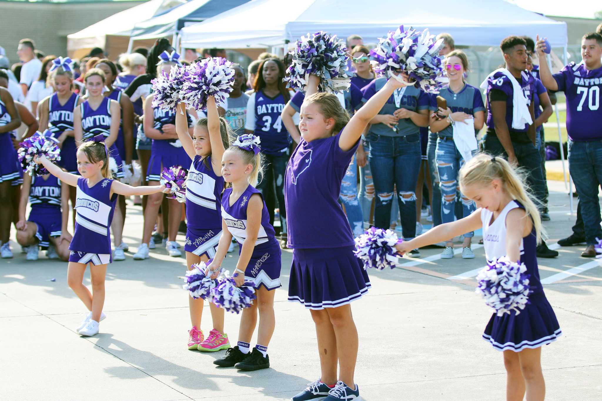 Dayton Bronco fans rally at annual football tailgate party