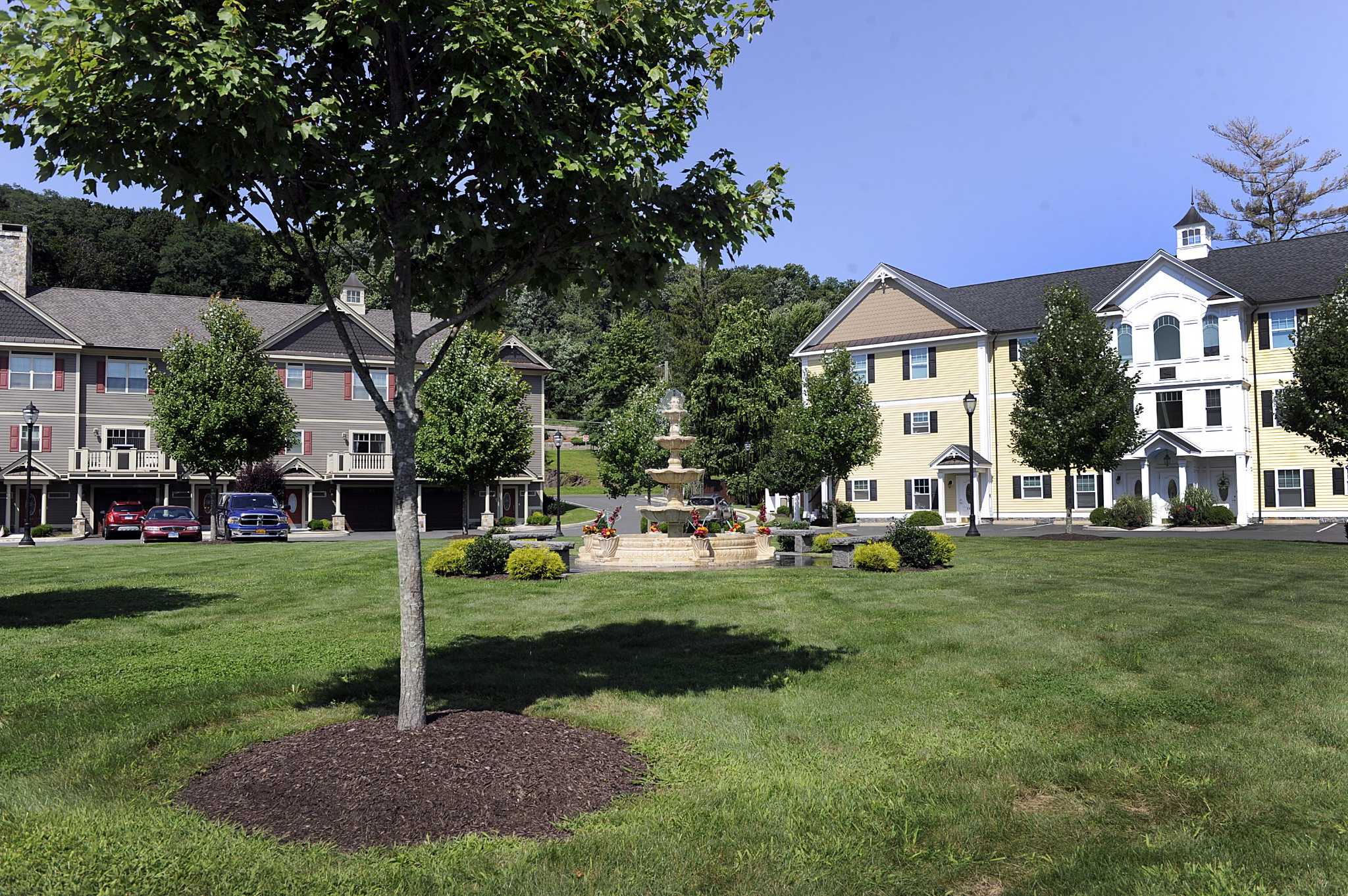 Danbury apartment complex to expand on Osborne Street