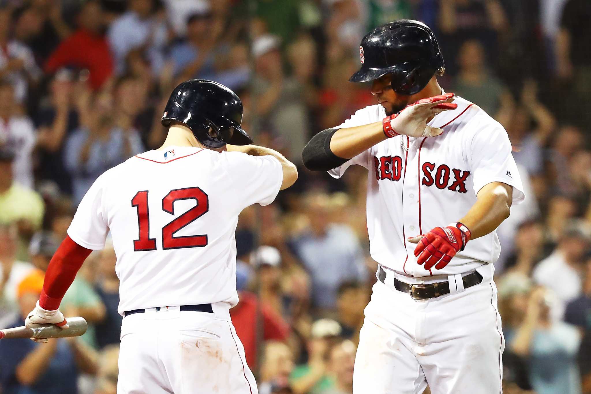 Red Sox score 8 in 4th inning en route to 15-7 win 