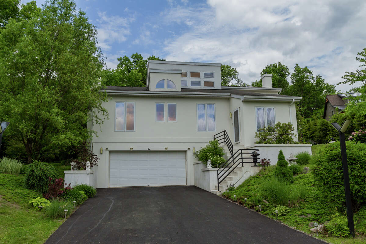 House of the Week Modern style in Stillwater