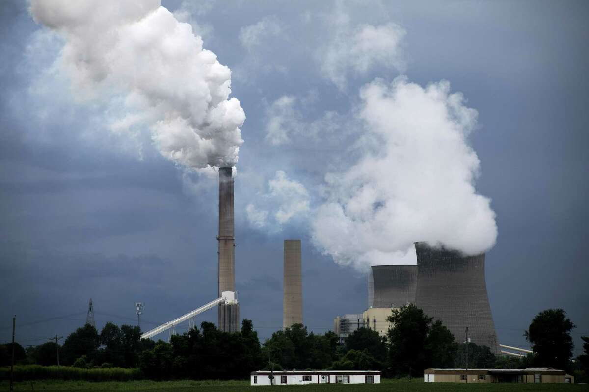 Pro-coal power plant bailout AWOL on national security [Opinion]