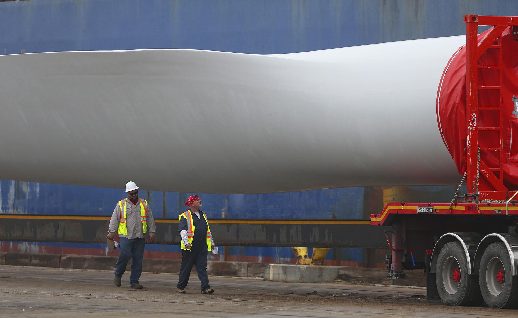 Texas wind generation keeps growing, state remains at No. 1