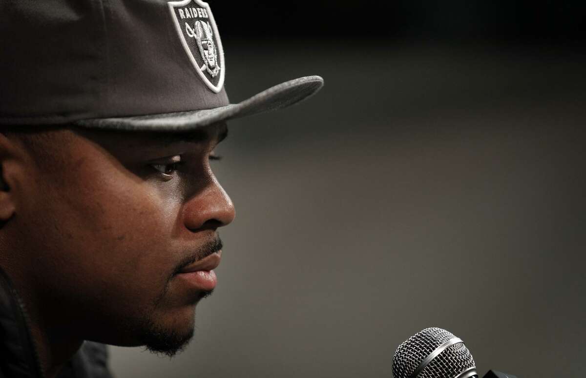 Awaiting contract extension, Khalil Mack not in attendance as Raiders begin  offseason workouts - Silver And Black Pride