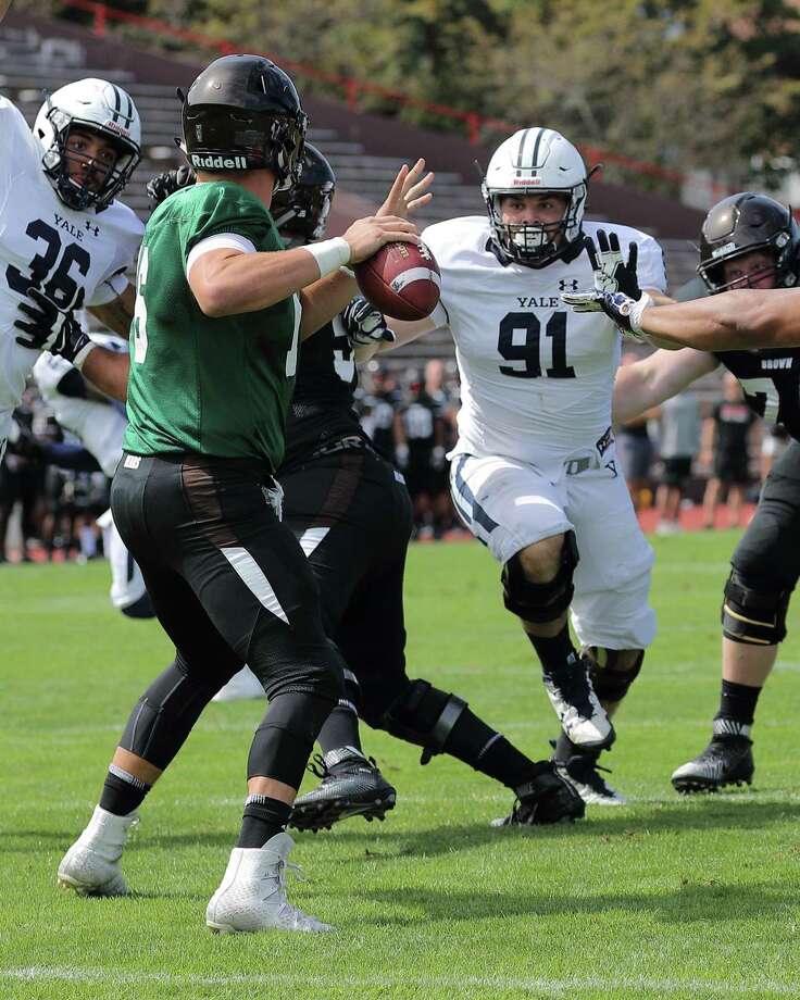 Yale football team votes Milford’s Nicholas Crowle as new captain New