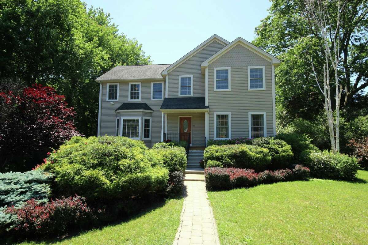 What You Can Buy Trumbull colonial enjoys rights to Canoe Brook Lake