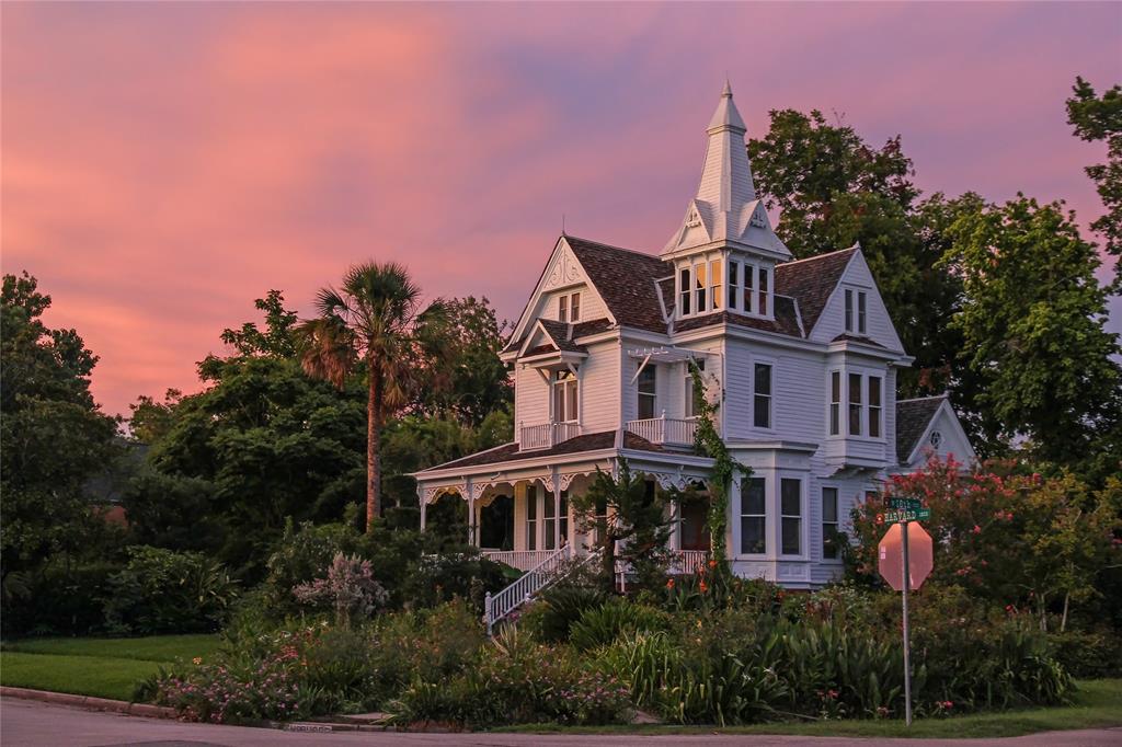 Historic Heights Victorian seeks new owner