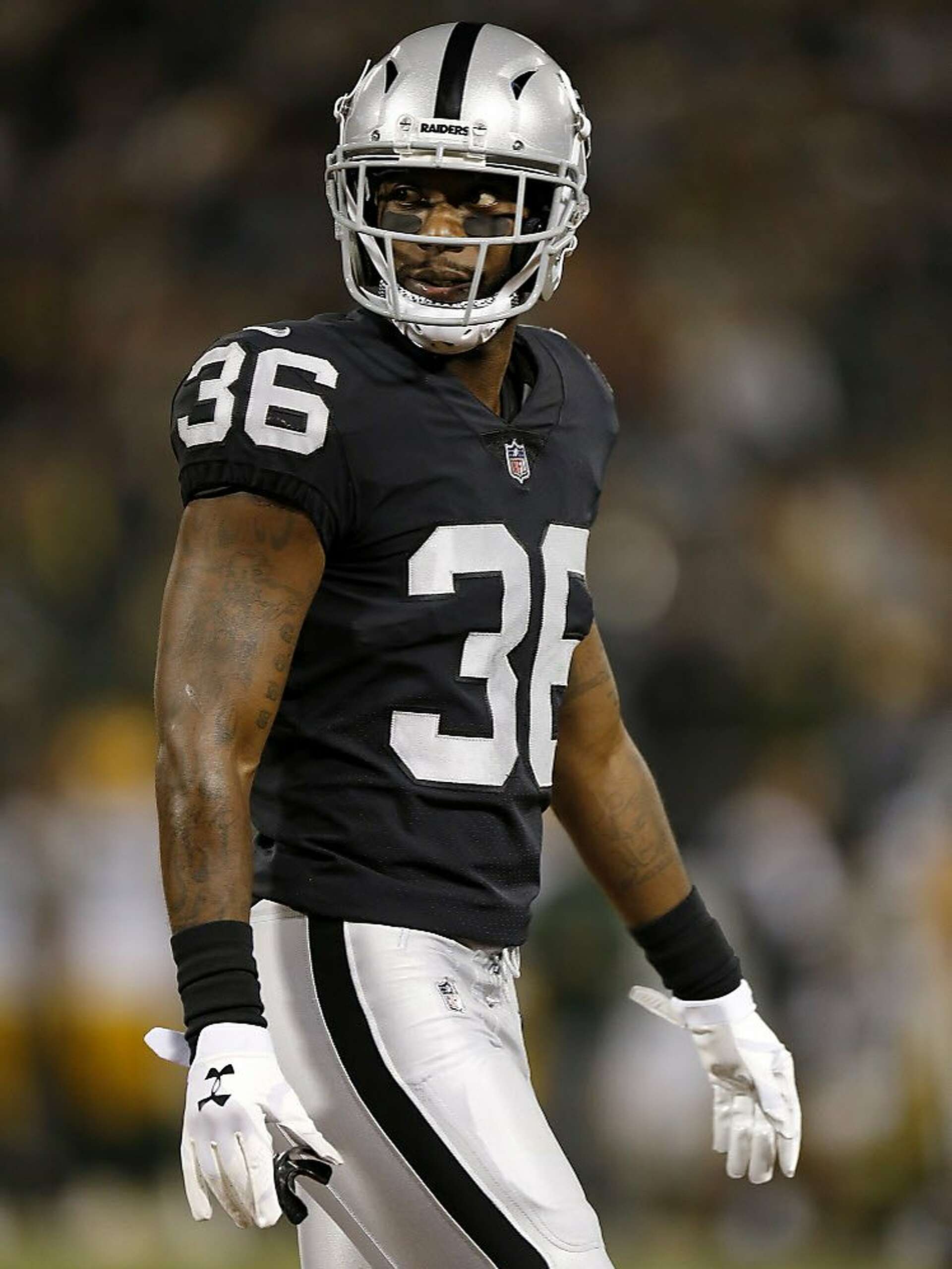 Dominique Rodgers Cromartie welcomes quick introduction to Raiders