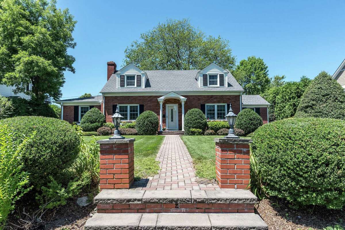 What You Can Buy Stamford Cape Cod located in historic Holbrook Estates