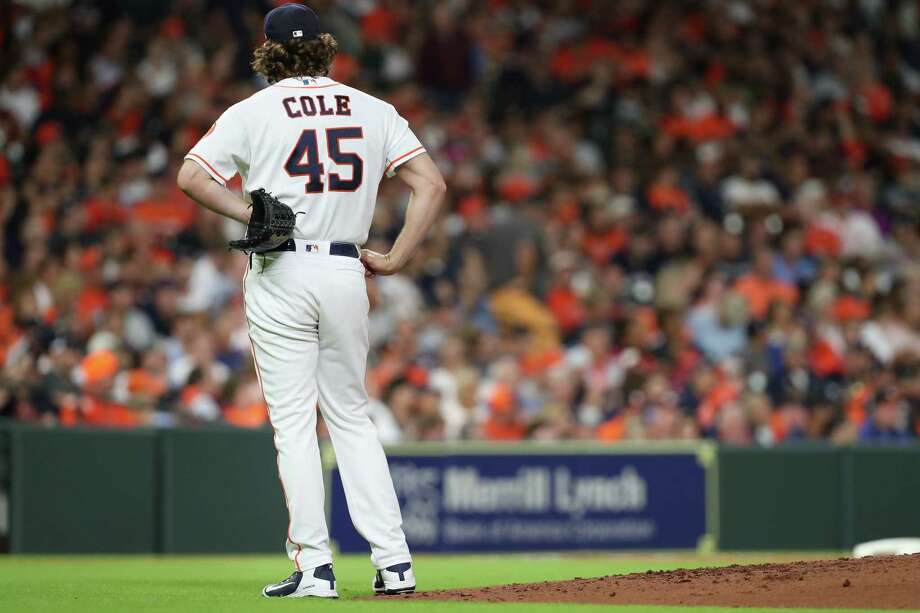 Houston Astros launches pitcher Gerrit Cole (45) responds to a home run by Oakland Athletics third-rate Matt Chapman (26 during a MLB game at Minute Maid Park Monday, August 27, 2018, in Houston.) Photo: Steve Gonzales, Houston Astros Launches Pitcher Gerrit Cole (45) Responds to a Home Run by Oakland Athletics Third-tier Matt Chapman (26 during an MLB match at Minute Maid Park on Monday, August 27, 2018) in Houston </p>
<p> Houston Astros launches pitcher Gerrit Cole (45) responds to a home run by Oakland Athletics third-rate Matt Chapman (26 during a MLB game at Minute Maid Park Monday, August 27, 2018, in Houston. Steve Gonzales, Staff Photographer<br />
</span></p>
<p> <!-- e design/gallery/caption_redesign.tpl --></p></div>
</li>
<li class=