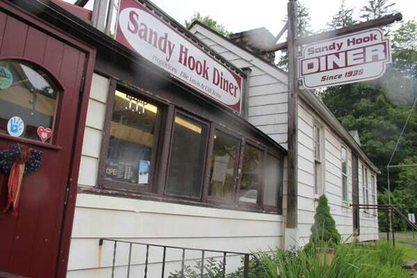 The Sandy Hook Diner Is A Comforting Oasis Ctinsider Com