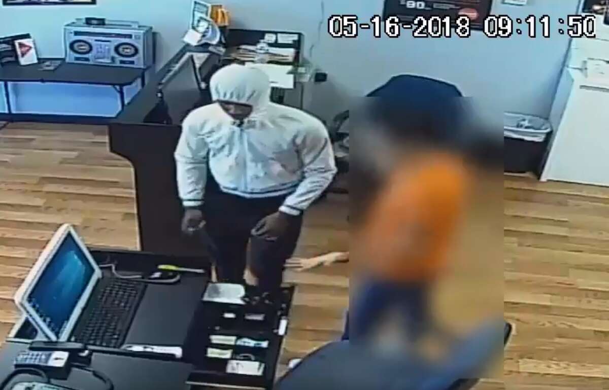 Houston Cell Phone Store Robbery Caught On Video