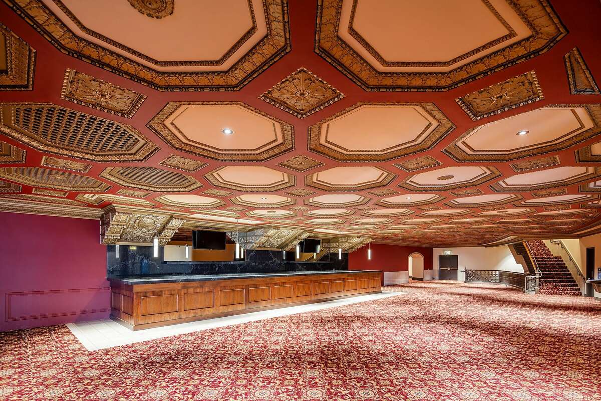 golden-gate-theatre-in-san-francisco-nears-100-with-makeover