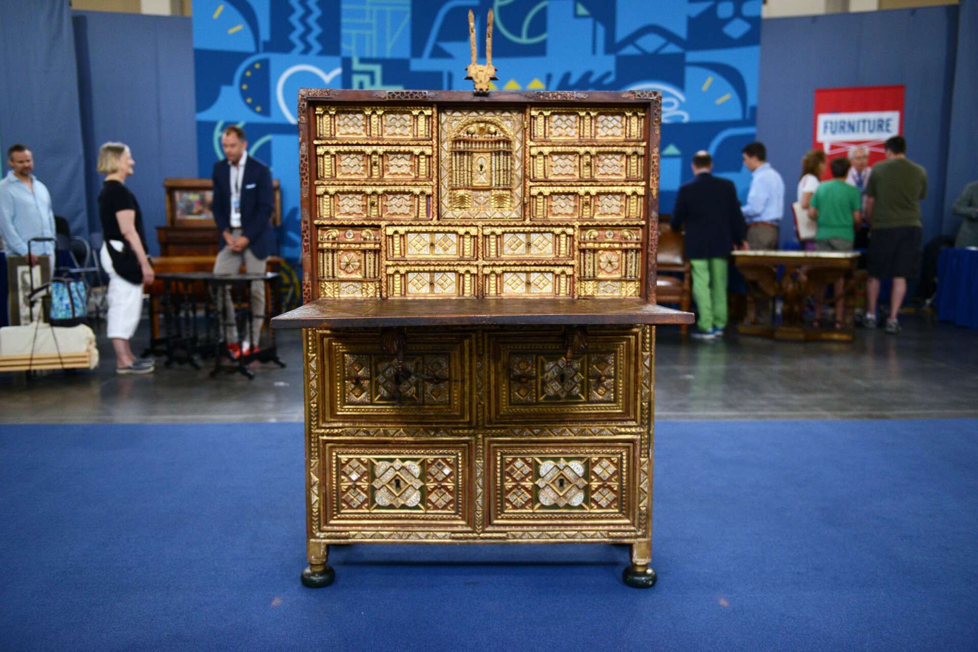 "Antiques Roadshow" Top 10 includes special pieces, surprises