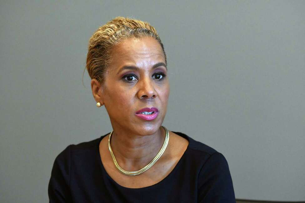 Eve: I'm the lone 'truly independent' attorney general candidate