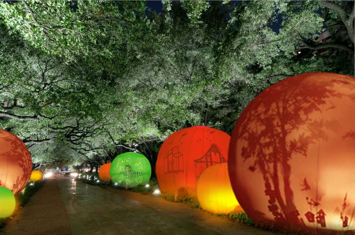 “moonGARDEN,” a display of 22 huge illuminated spheres, some of which have shadow puppets inside, comes to Discovery Green and Avenida Houston Sept. 29-Oct. 7 with a customized show celebrating Houston’s history and the park’s 10th anniversary.