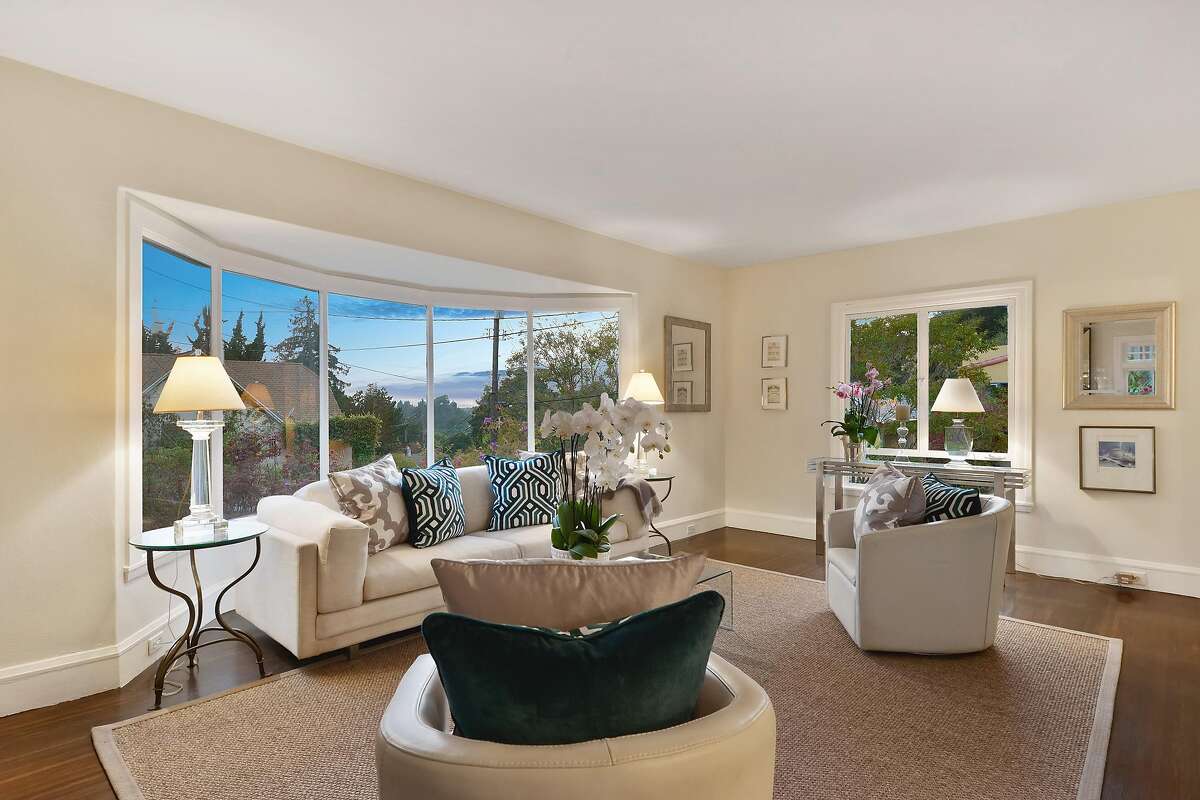 Hot Property Updated California Bungalow in Glenview will always be ‘home’