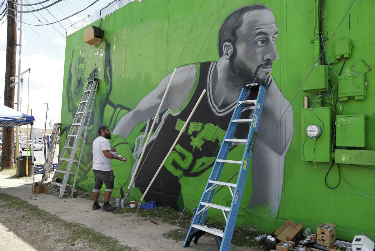 New Manu Ginobili mural pops up in San Antonio
