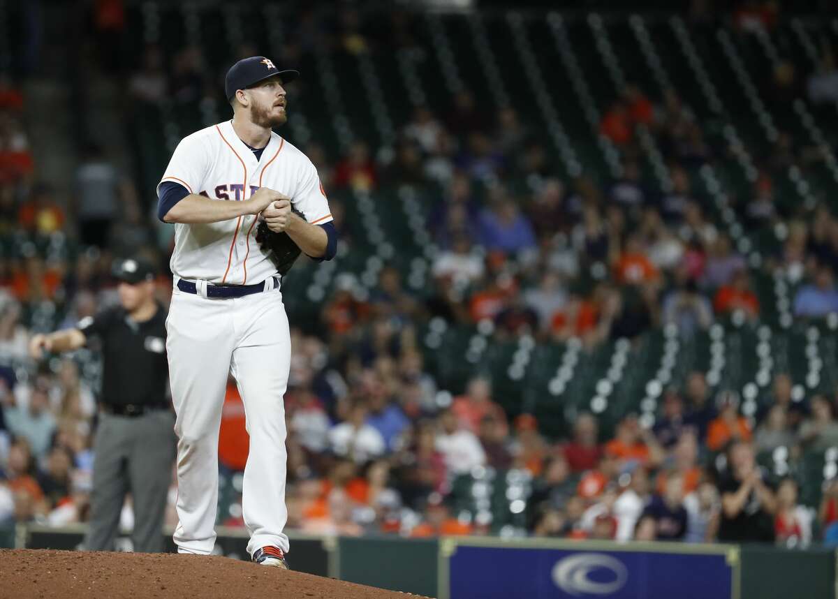 Houston Astros: Chris Devenski should left off the playoff roster