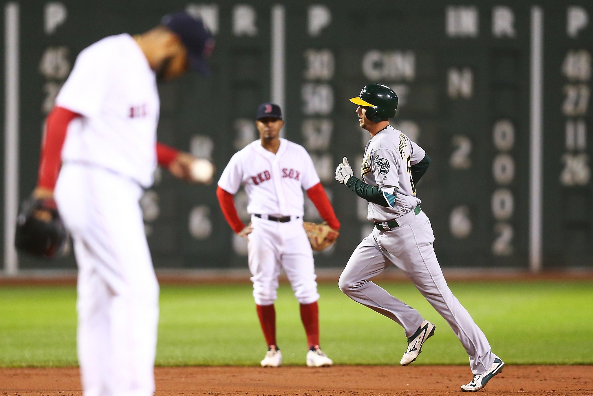 Stephen Piscotty, Athletics outfielder whose mother died of ALS, wins 2018 Tony  Conigliaro Award 