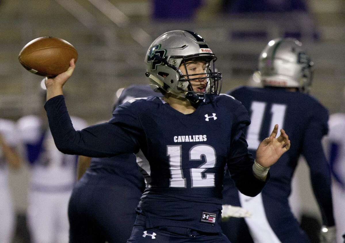 College Park quarterback Jake Hunnicutt threw a pair of touchdown passes against Aldine Davis on Friday in the Cavaliers’ 31-0 victory.