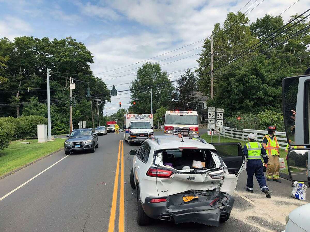 FD Minor injuries in Weston collision