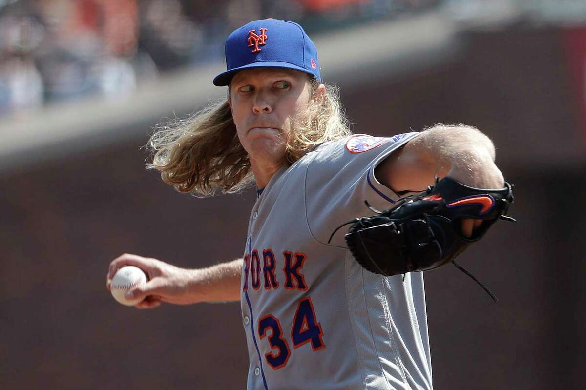 Noah Syndergaard, fellow Mets pitchers fish for sharks, grouper