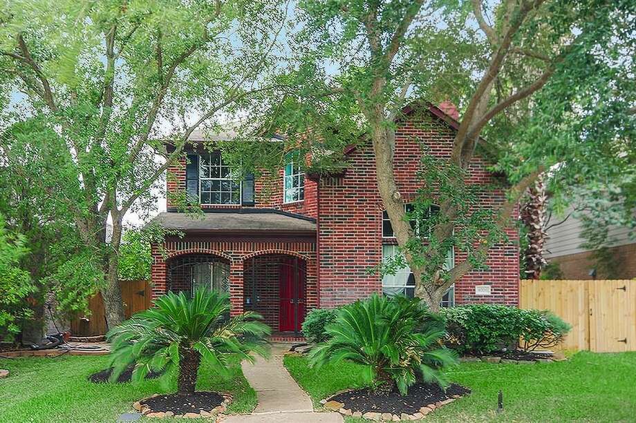 Houston Area Home For Sale Has An Incredible Interior