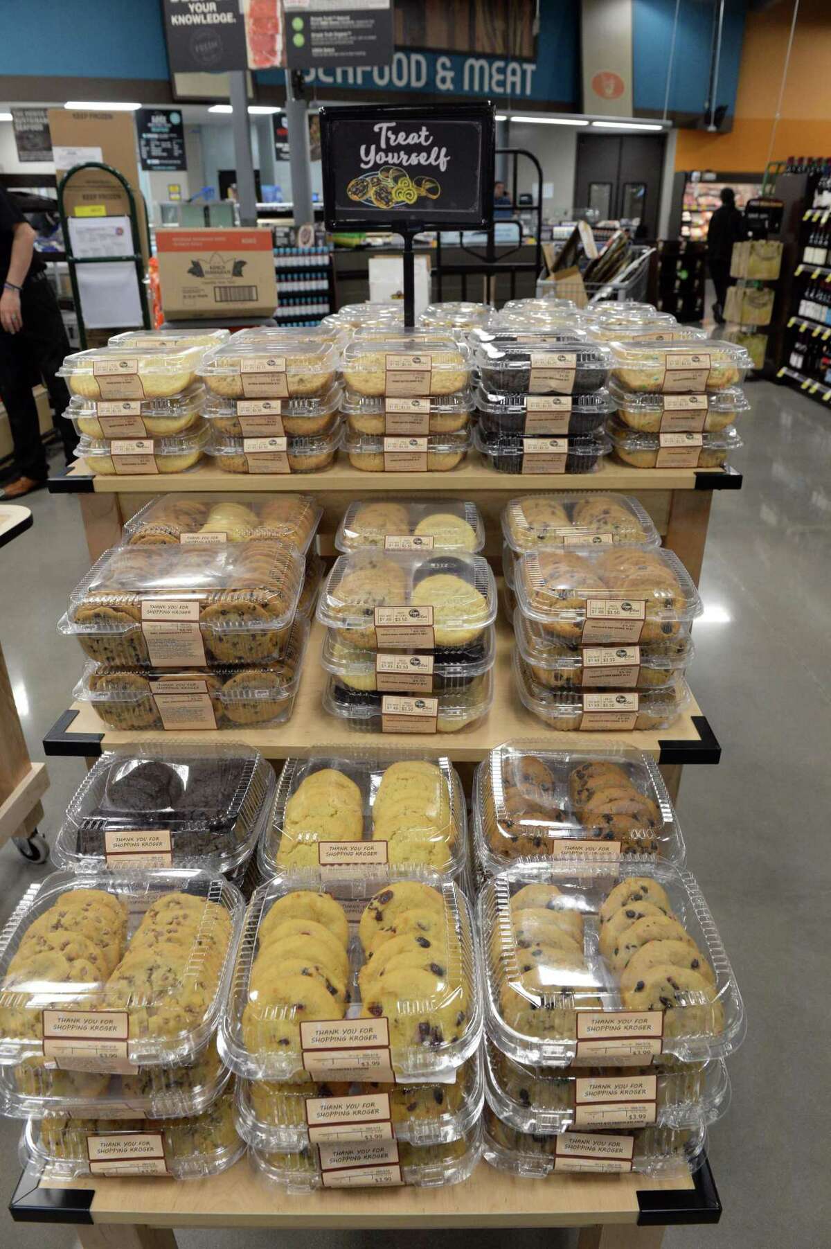 New Sugar Land Kroger store targets busy, techsavvy shoppers with time