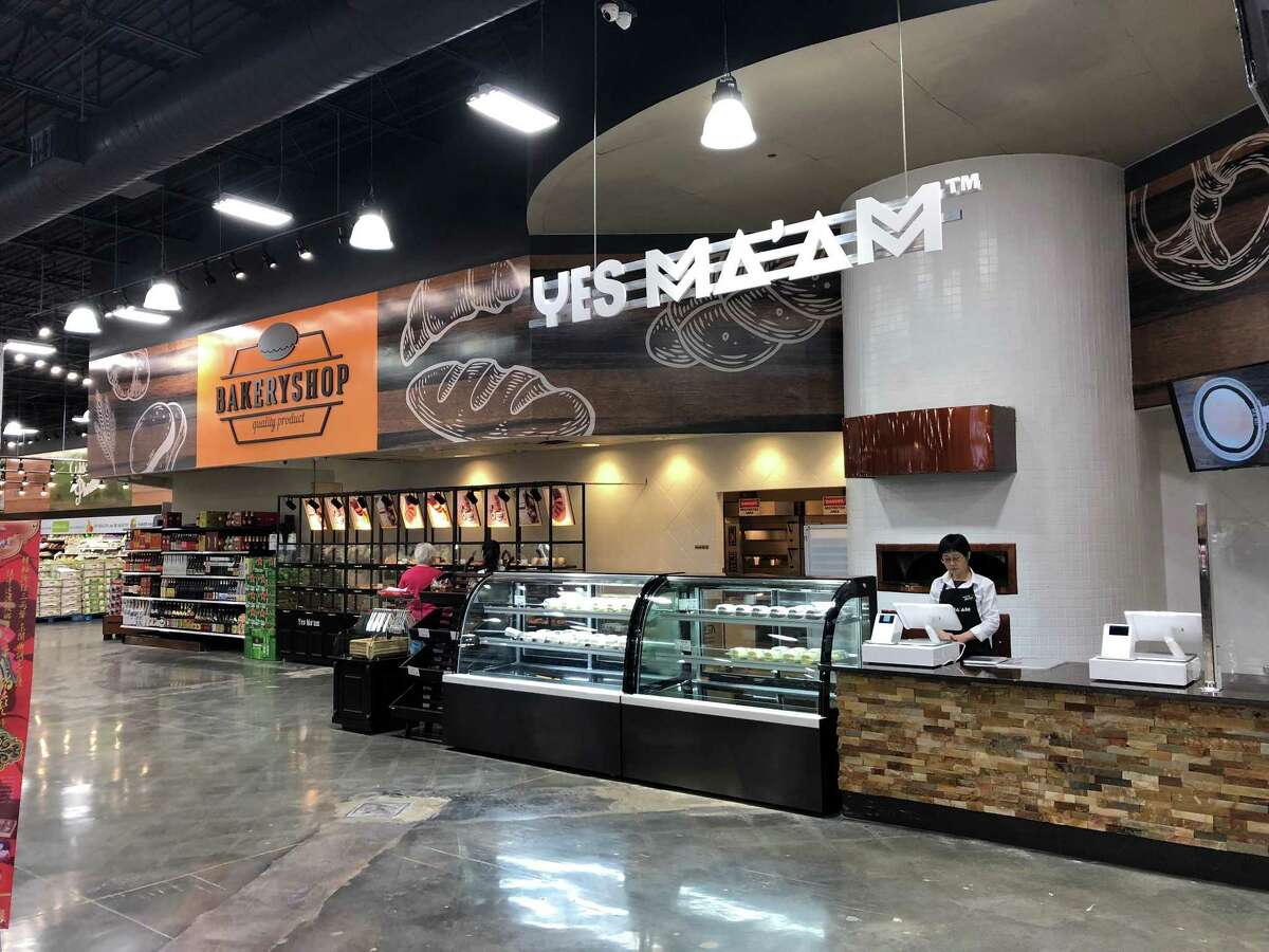 zTao Marketplace now open on South Mason Road