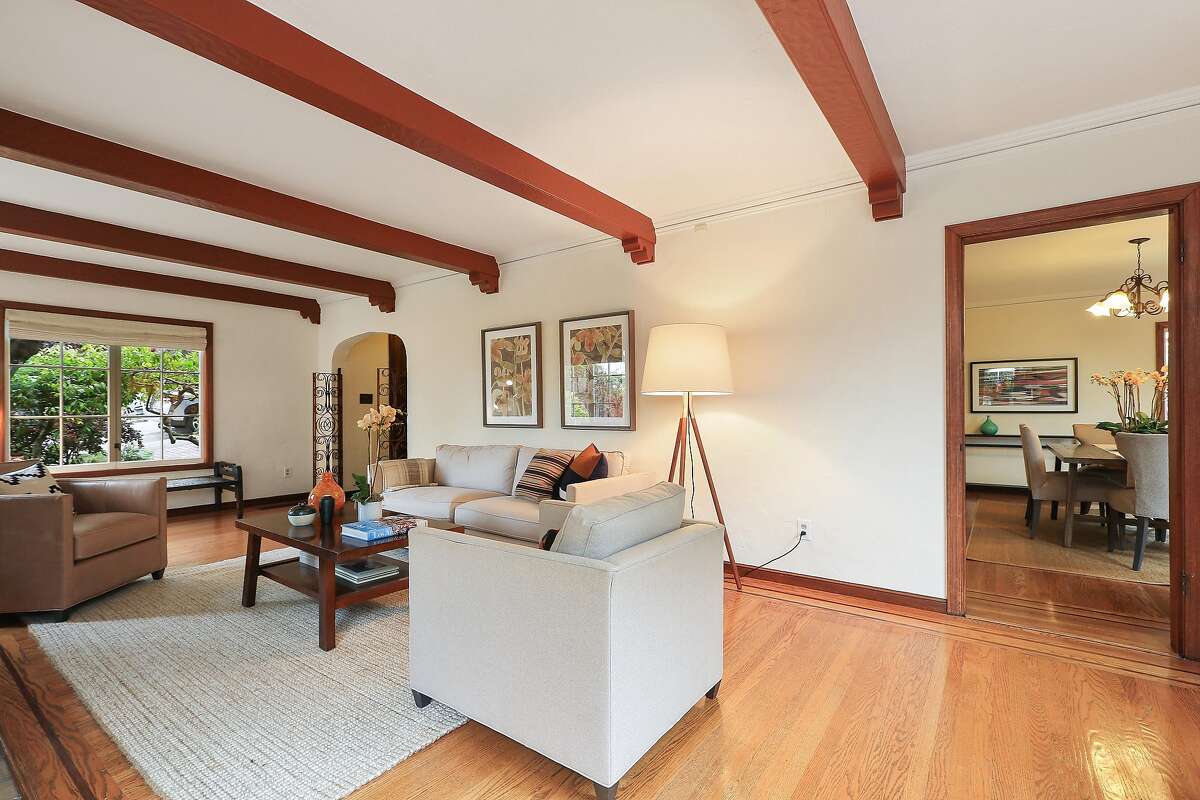 Walkthrough Spanish style defines Oakland’s Harwood House