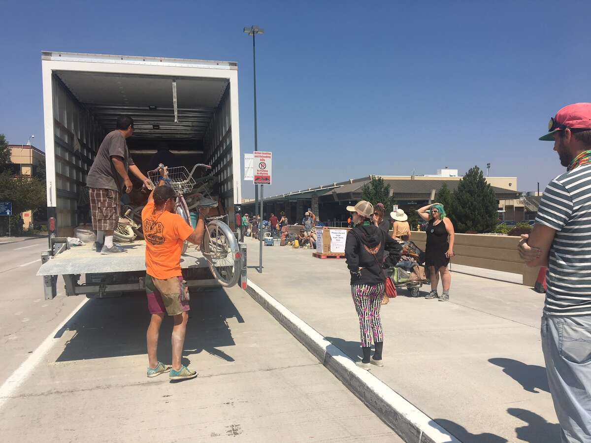 Groups provide help taking out Burning Man trash