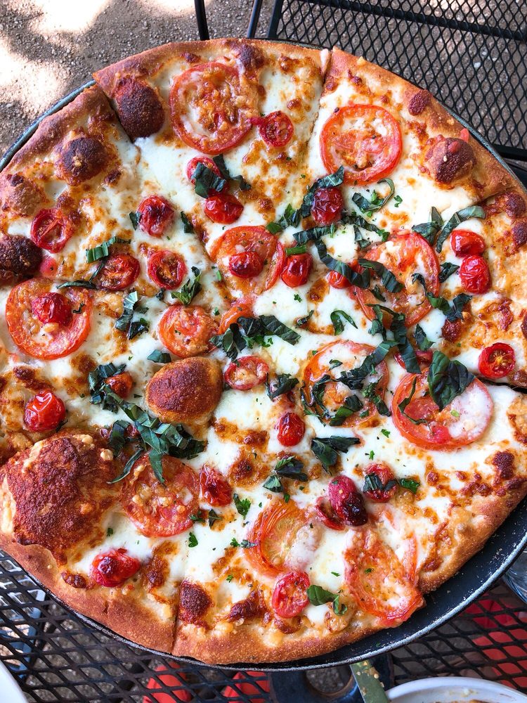 Where to get the best pizza in Houston according to Yelp