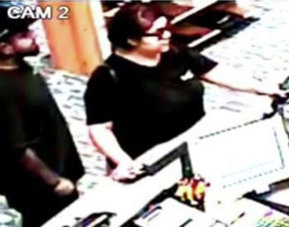 Authorities said this couple used a stolen credit card to make purchases at Mall Del Norte.
