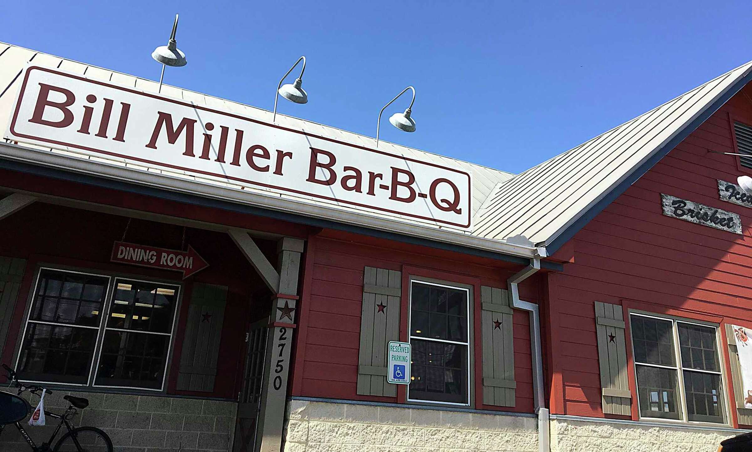 San Antonians claim Bill Miller chicken strips are bad now