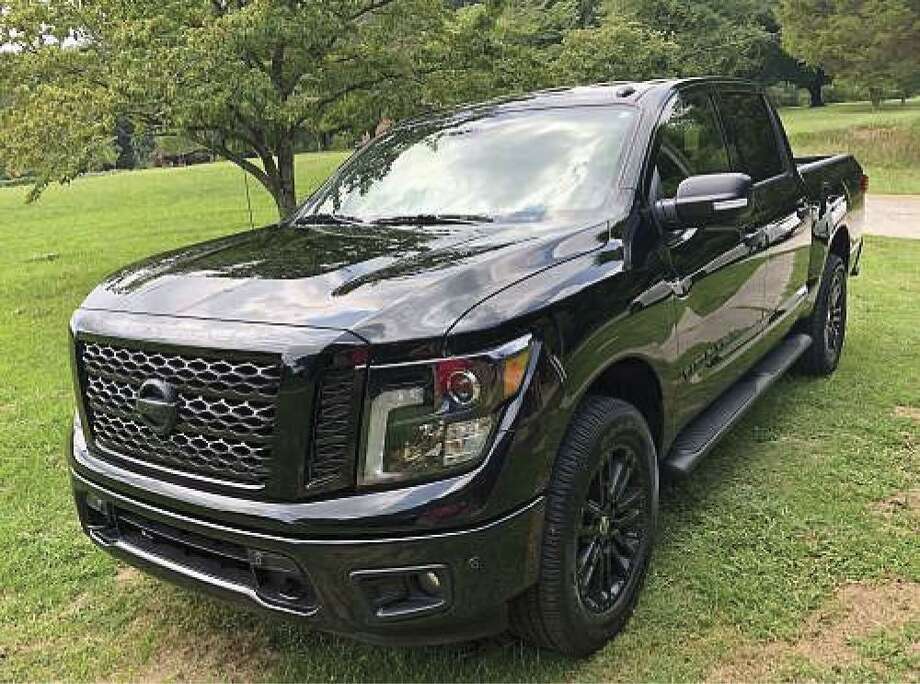 Midnight Edition Nissan Dresses Up 2018 Titan Crew Cabwith