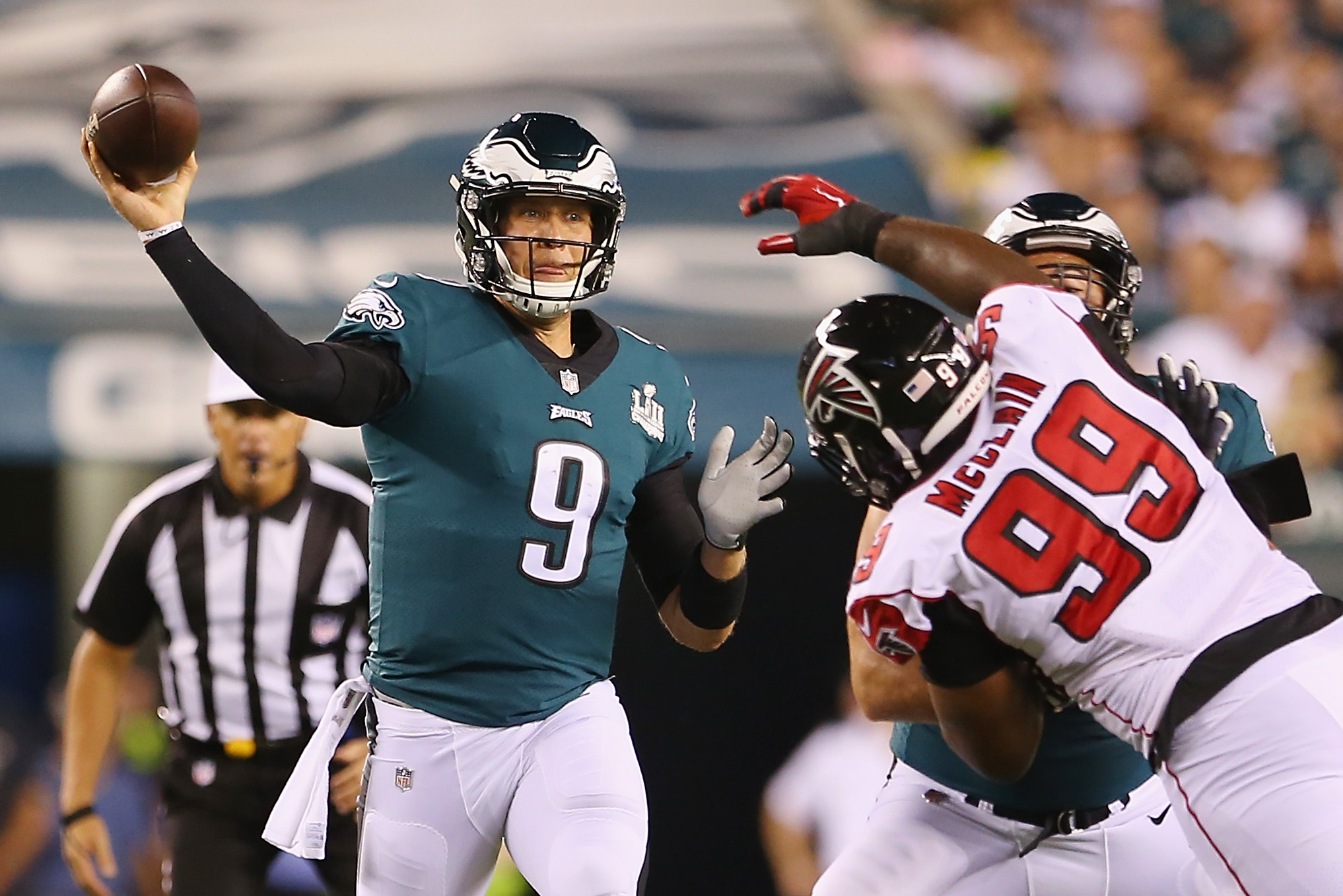 Eagles hold off Falcons for 18-12 win in NFL opener