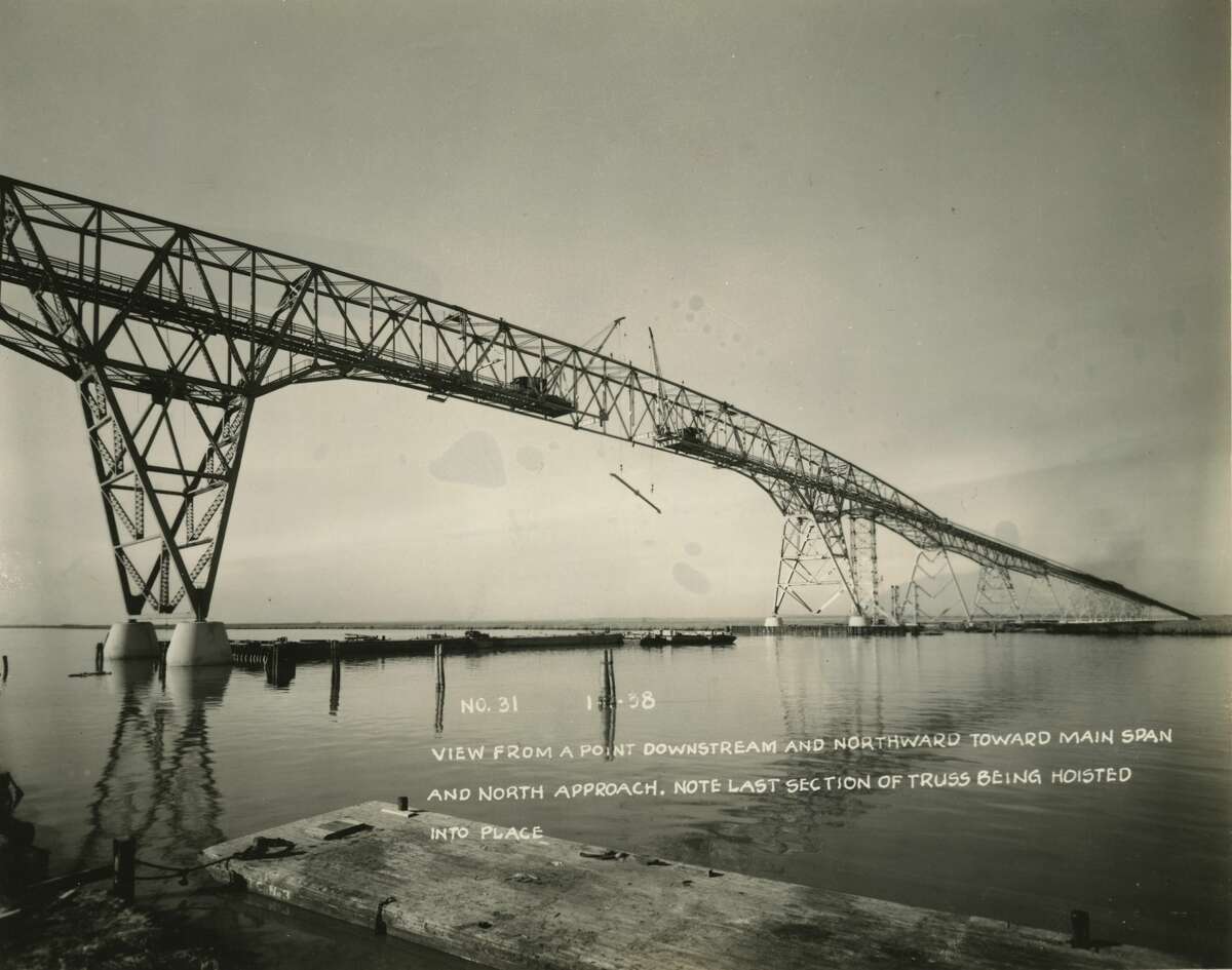 Photos: Rainbow Bridge through past 80 years