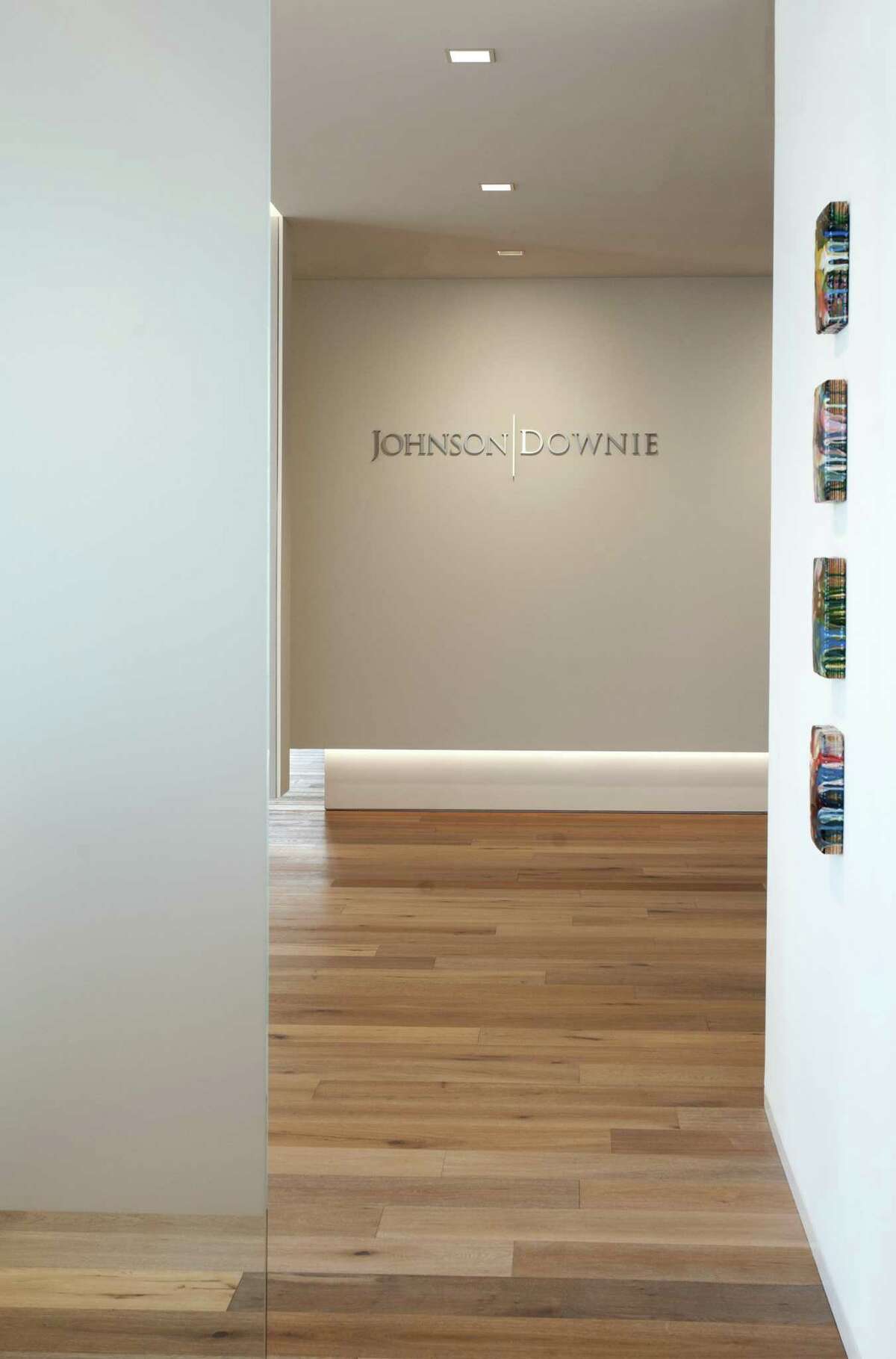 Biglaw headhunters create work space that’s both comfortable and high