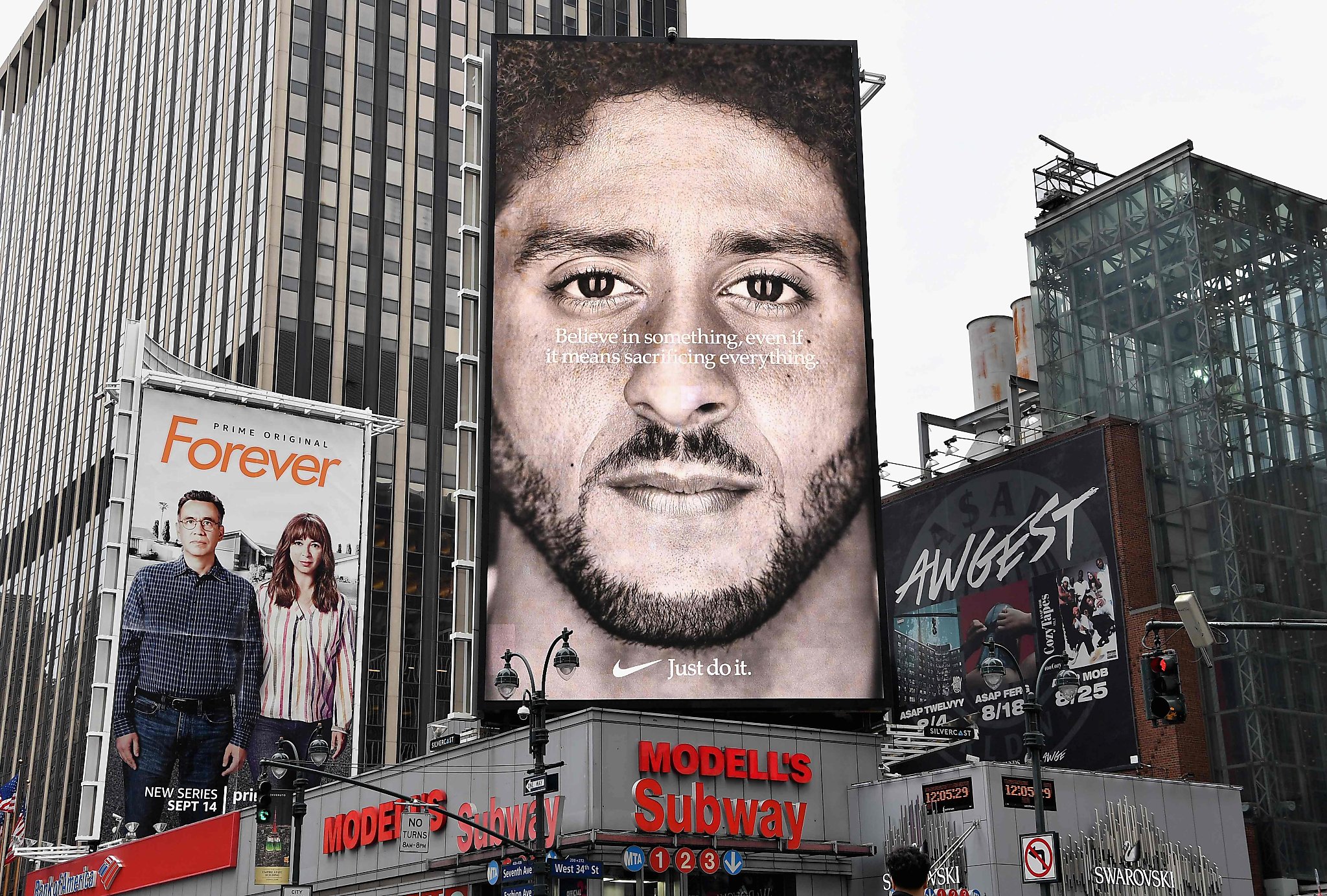 33 things you probably didn't know about Colin Kaepernick